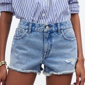 Madewell Low Rise Boyfriend Short - 25